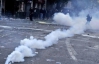 В Бразилии полиция слезоточивым газом разгоняла драку болельщиков у билетных касс