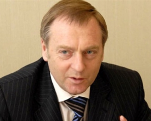Лавринович заявил, что огромных очередей на регистрацию недвижимости не было