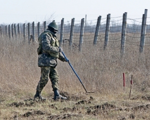 За тиждень у Новобогданівці знаходять більше 2 тисяч мін