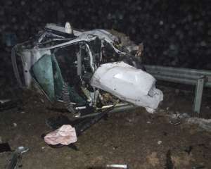 Смертельна аварія на Рівненщині: легковик врізався у вантажівку