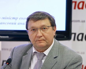 Украинская экономика страдает и-за метания между ЕС и Таможсоюзом - эксперт