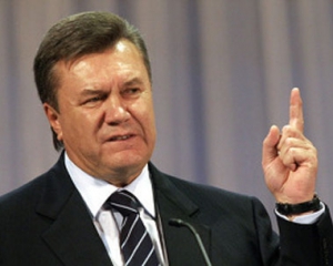 Янукович вчора &quot;ганяв &quot;регіоналів&quot; як псів&quot; - Яценюк