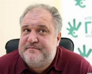 Влада відтягує час із вирішенням долі Луценка - експерт