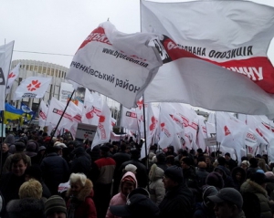 На Львівщині автоперевізникам заборонили їхати до Києва - "УДАР"