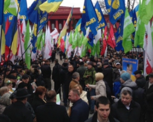 &quot;Скоро до всіх дійде, що так далі не можна і сніжками це не обійдеться&quot; - Іллєнко про вибори мера