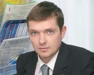 Активіста арештували на 7 діб за бажання допомогти розчистити "дорогу Януковича"