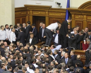 Екс-голова ПАРЄ порадив українським парламентарям помиритися заради євроінтеграції