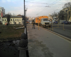 В Харькове перекрывают улицы и мосты, которым должна пройти оппозиция