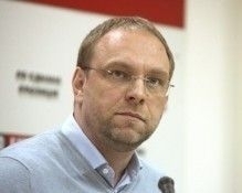 Власенко назвав заяви влади щодо Тимошенко "дитячими відмазками"