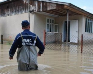 Жители 98 населенных пунктов Украины страдают от подтоплений