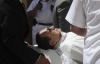 Хосні Мубарака на ношах занесли у залу суду заради кількох секунд процесу