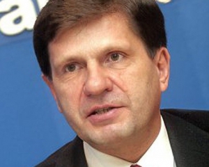 Мер Одеси пригрозив особисто зачистити пляжі бульдозером