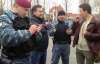 Активісти, журналісти та "Беркут" зібралися біля Межигір'я