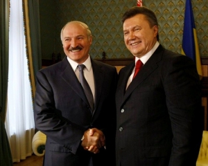 Янукович с Лукашенко обсудили создание движения Беларуси - Украины - России