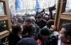 Общественных активистов снова не пускают на заседание Киевсовета