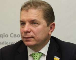 &quot;Регионал&quot; гарантировал, что Азаров будет работать премьером до 2015 года
