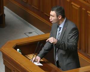 Парламент назначит выборы в Киеве на август - политолог