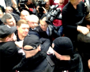 Милиция допросит 65 журналистов-участников потасовки с &quot;Грифоном&quot; в суде по Щербаню