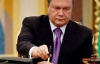 Янукович підписав деякі "виїзні" закони