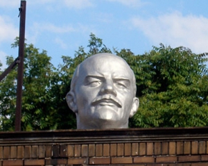 Комуністи відкриють сьогодні пам&#039;ятники Леніну на Вінничині та Запоріжжі