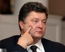 Порошенко призвал местных чиновников заниматься своей работой, а не &quot;борьбой с фашизмом&quot;