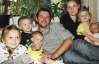 Янукович подписал закон, предусматривающий пенсии родителям, воспитавшим 5 и более детей