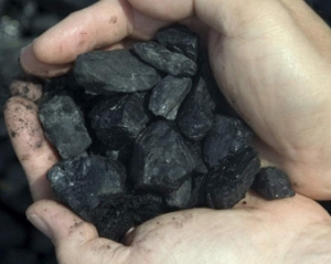 Шахтеров-инвалидов, которые обвиняют своего председателя в растрате 500 тысяч, не пустили на съезд