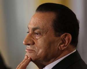 Суд оставил Хосни Мубарака в тюрьме