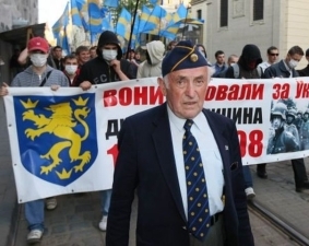 Востоком Украины впервые промаршировали &quot;потомки&quot; бойцов дивизии &quot;Галичина&quot;