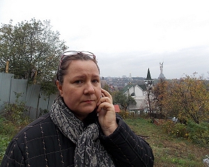 Очередное нападение на дом Нины Москаленко: рейдеры вытащили на улицу ее 81-летнюю мать