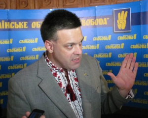 Соглашение об ассоциации с ЕС важно для "свержения антиукраинского режима" - Тягнибок