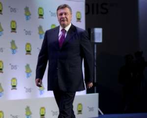 Янукович призвал украинцев беречь память о погибших на Второй мировой войне