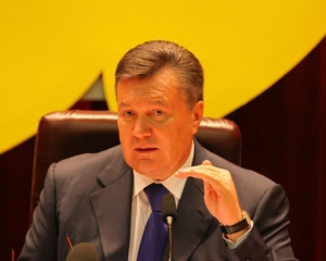 Янукович каже, що доходи українців зросли на 14,5%