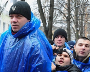 &quot;Регіони&quot; обіцяють луцьким студентам 150 гривень за участь у мітингу в Києві 