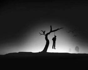 На Полтавщині самогубець два тижні висів на дереві