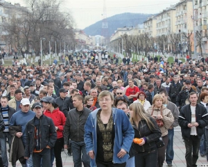 За участь у мітингу &quot;Україна проти фашизму!&quot; організатори обіцяють по 80 гривень