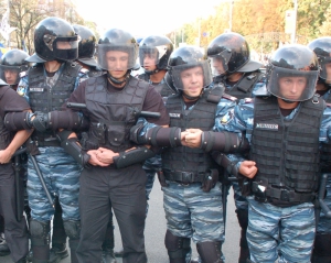 "Беркутівці" знесли наметове містечко "Спільної справи" у Києві