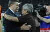 Янукович показал Фернандиньо большой палец и обнял Луческу