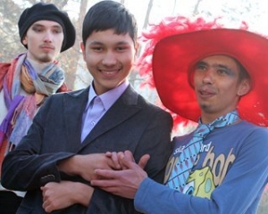 В Казахстане депутат призвал приравнять геев к преступникам