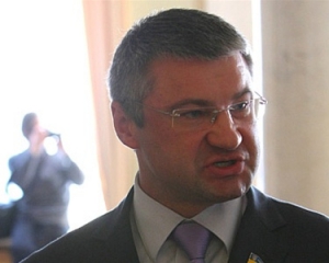 "Яценюку вигідно, щоб Тимошенко сиділа" - нардеп
