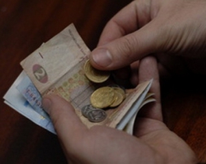 Средняя зарплата украинцев перевалила за 3,2 тысячи - Госстат