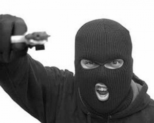 Вооруженные грабители "обчистили" ювелирный магазин в Одессе
