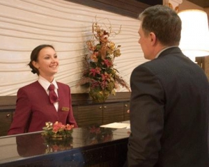 Администраторы в отелях Турции зарабатывают 12 тысяч гривен в месяц