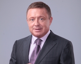 Рішення суду: головний кадровик Кабміну незаконно звільнив радника Азарова