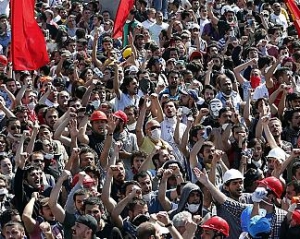 Турецькі держслужбовці підтримають страйком протести в Стамбулі