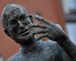 Возле университета &quot;КПИ&quot; появятся памятники Стиву Джобсу и Биллу Гейтсу