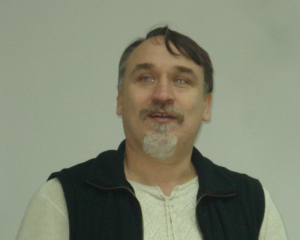 "Для того, щоб люди піднялися, потрібна образа" – письменник