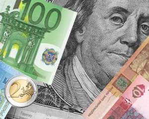 Банки попросили НБУ дозволити зміну курсу валют протягом дня