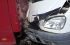 Пьяный водитель на грузовике вытолкал маршрутку на остановку в Сумах
