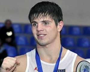 П&#039;ятеро українських боксерів гарантували собі медалі ЧЄ